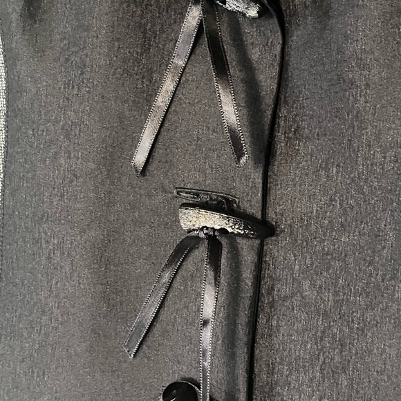 Y2K Black and Grey Patchwork Jacket With Oversized Ruffle Collar Size Medium - Picture 5 of 6